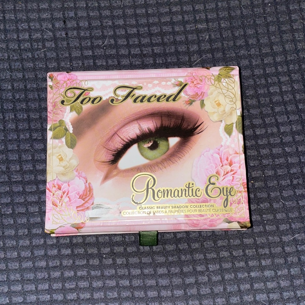 Too Faced Romantic Eye Palette